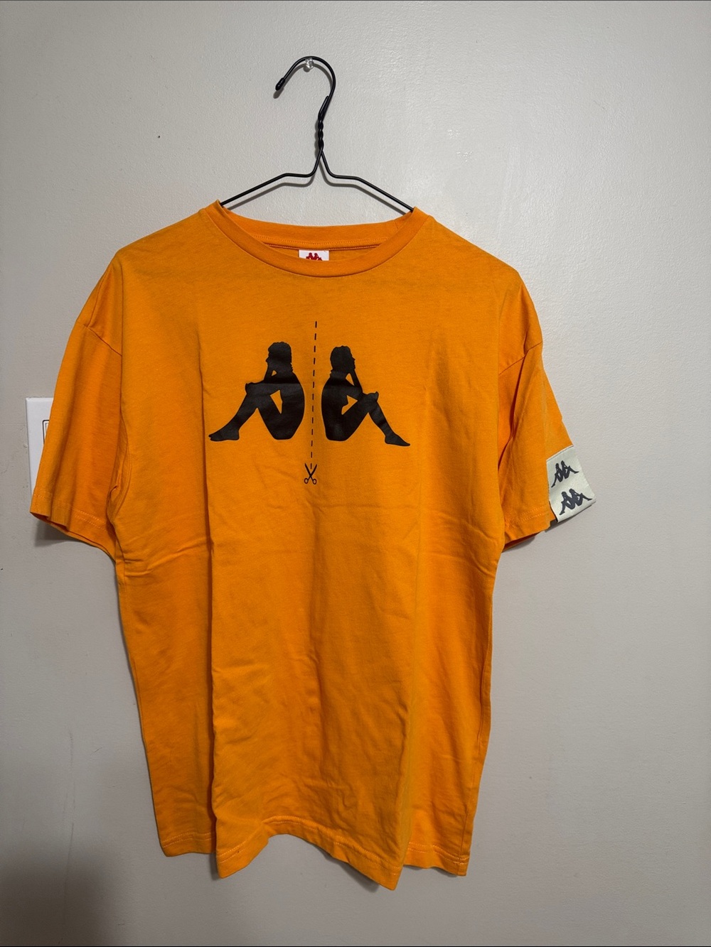 Kappa Men's Orange Short-Sleeve Tee with Black Graphic
